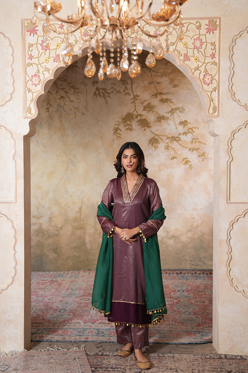 Gauhar Gota Kurta Set (Gulabi Savera by Unnati Garg)