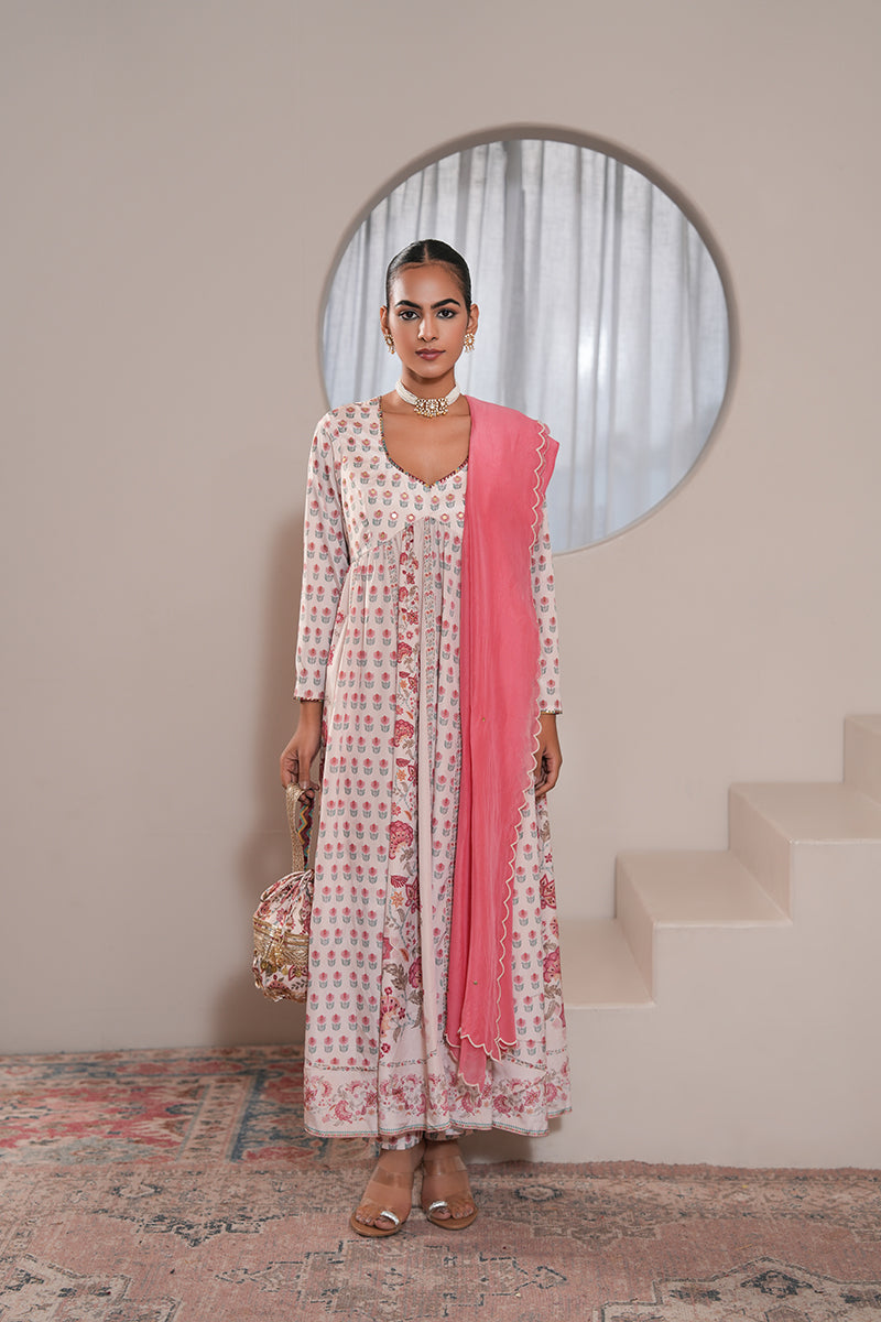 Aaliyah Mehrunissa Anarkali Set (Gulabi Savera by Unnati Gar