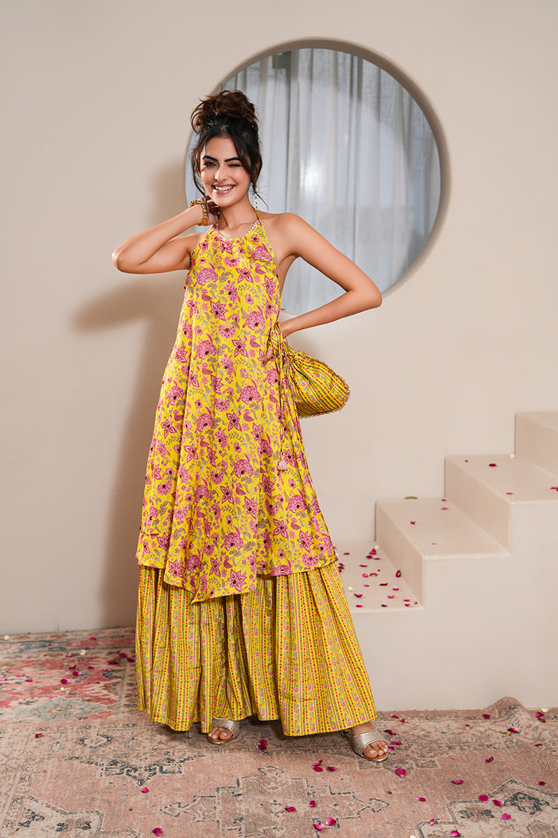 Jasmine Pearl Gharara Set (Gulabi Savera by Unnati Garg)