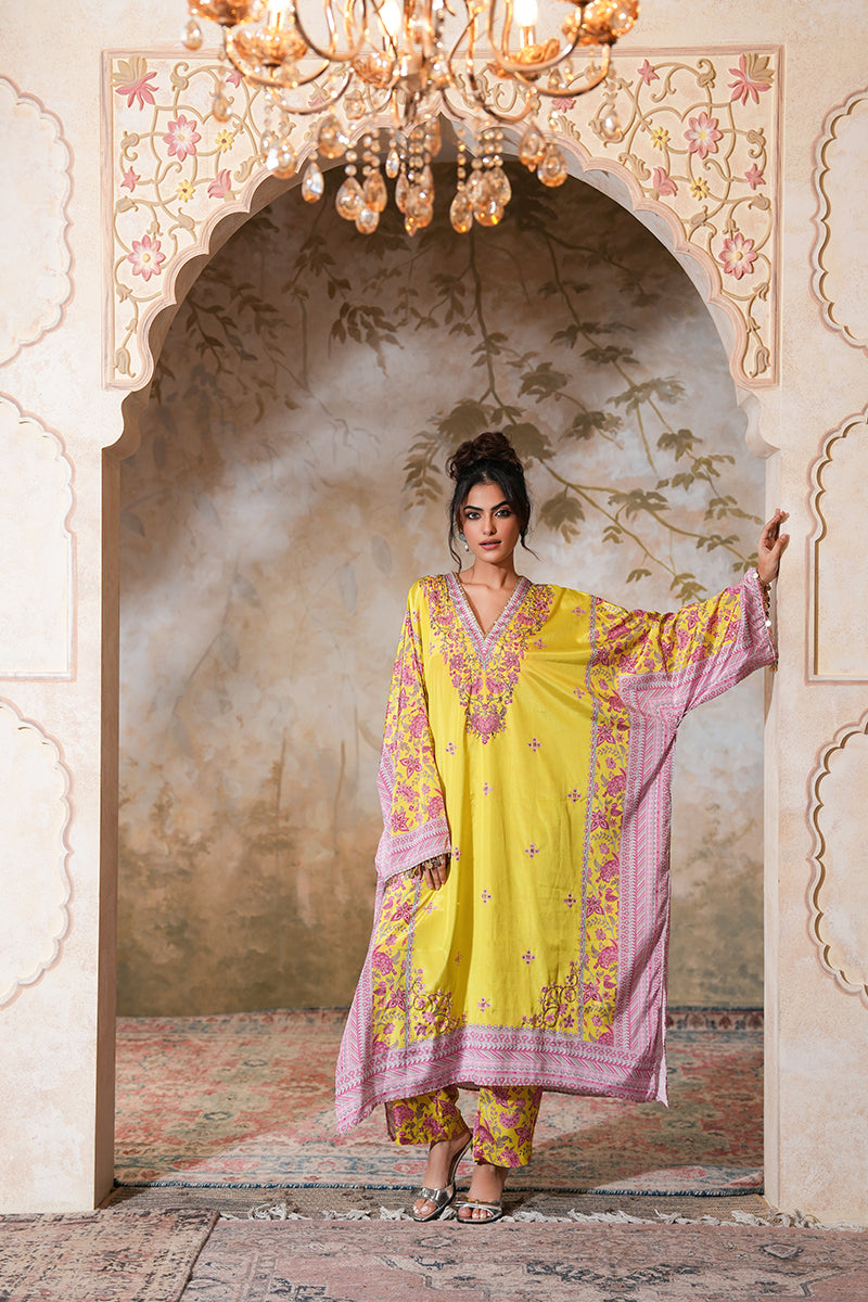 Nargis Naayab Kaftan Set (Gulabi Savera by Unnati Garg)