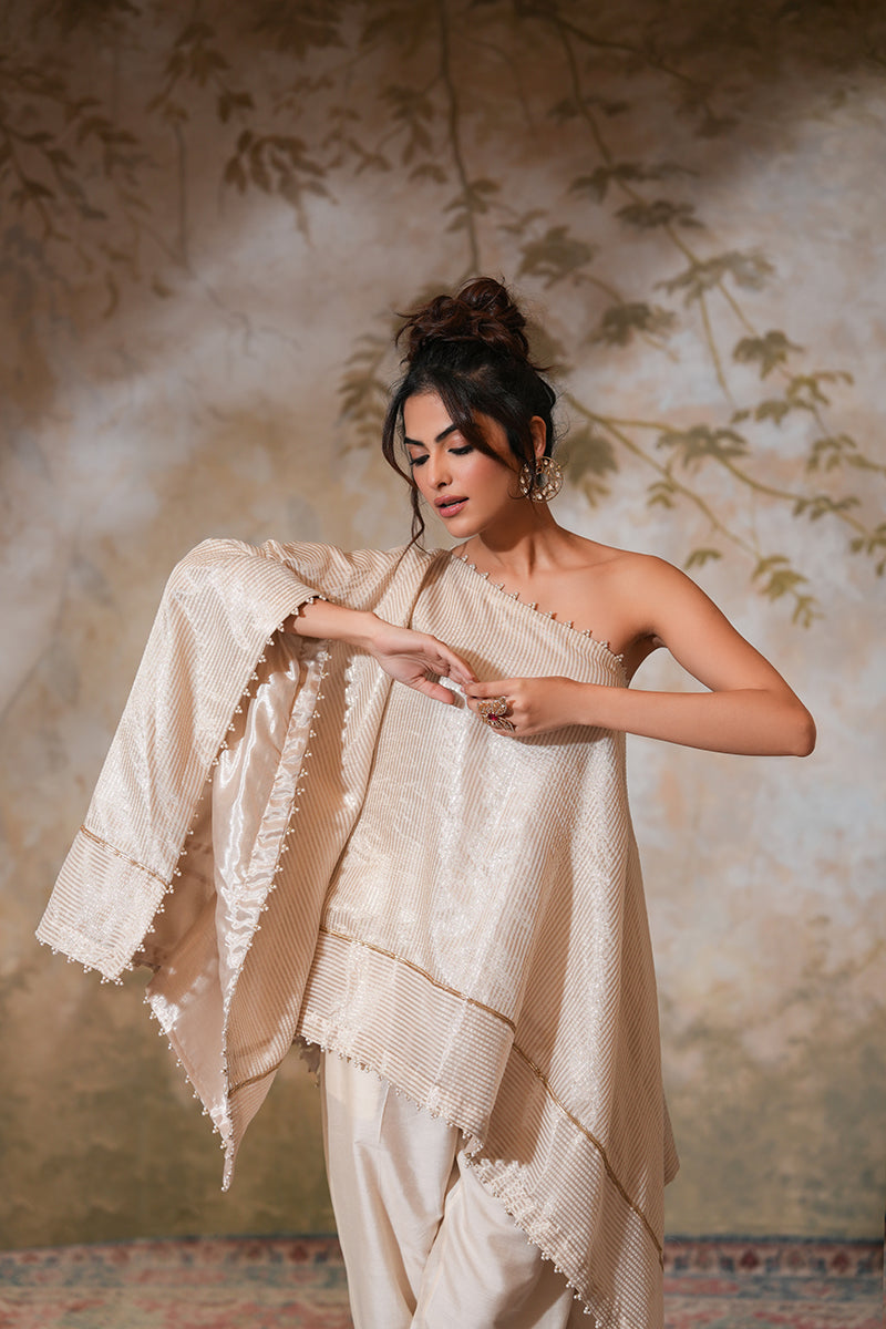 Kohra Tissue Silk Kaftan Set (Gulabi Savera by Unnati Garg)