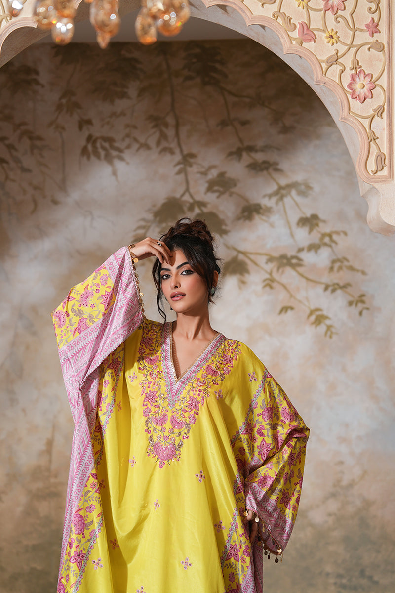 Nargis Naayab Kaftan Set (Gulabi Savera by Unnati Garg)
