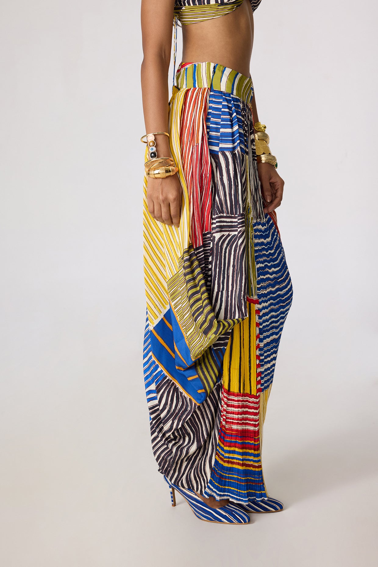Keha Halter Blouse & Keha Sarong Skirt (Colour Rhythm Set)- saaksha kinni