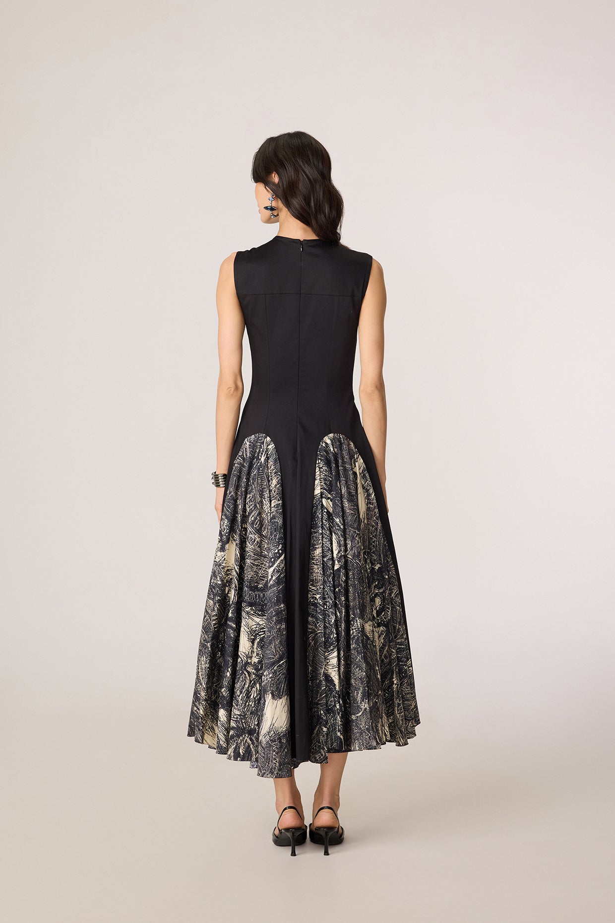 Seria Dress- saaksha kinni