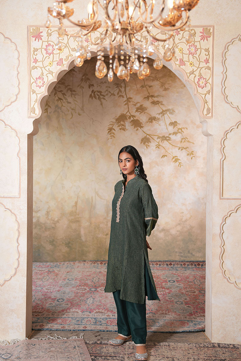 Bagh Tissue Silk Set (Gulabi Savera by Unnati Garg)