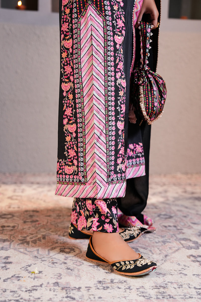Khwaab Gulabi Kurta Set (Gulabi Savera by Unnati Garg)
