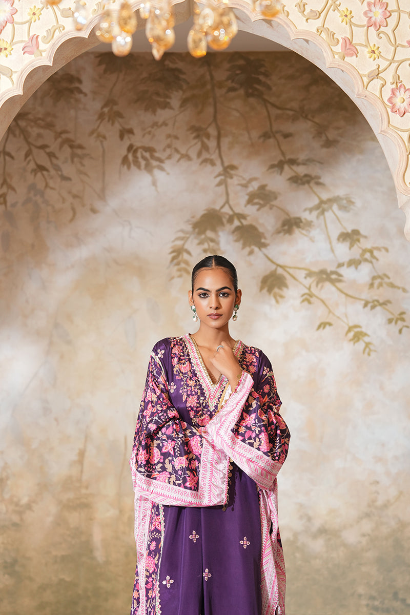 Jamni Naayab Kaftan Set (Gulabi Savera by Unnati Garg)