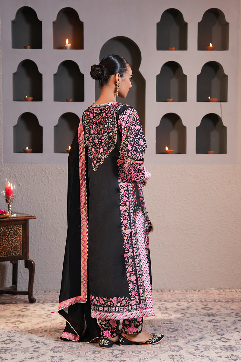 Khwaab Gulabi Kurta Set (Gulabi Savera by Unnati Garg)