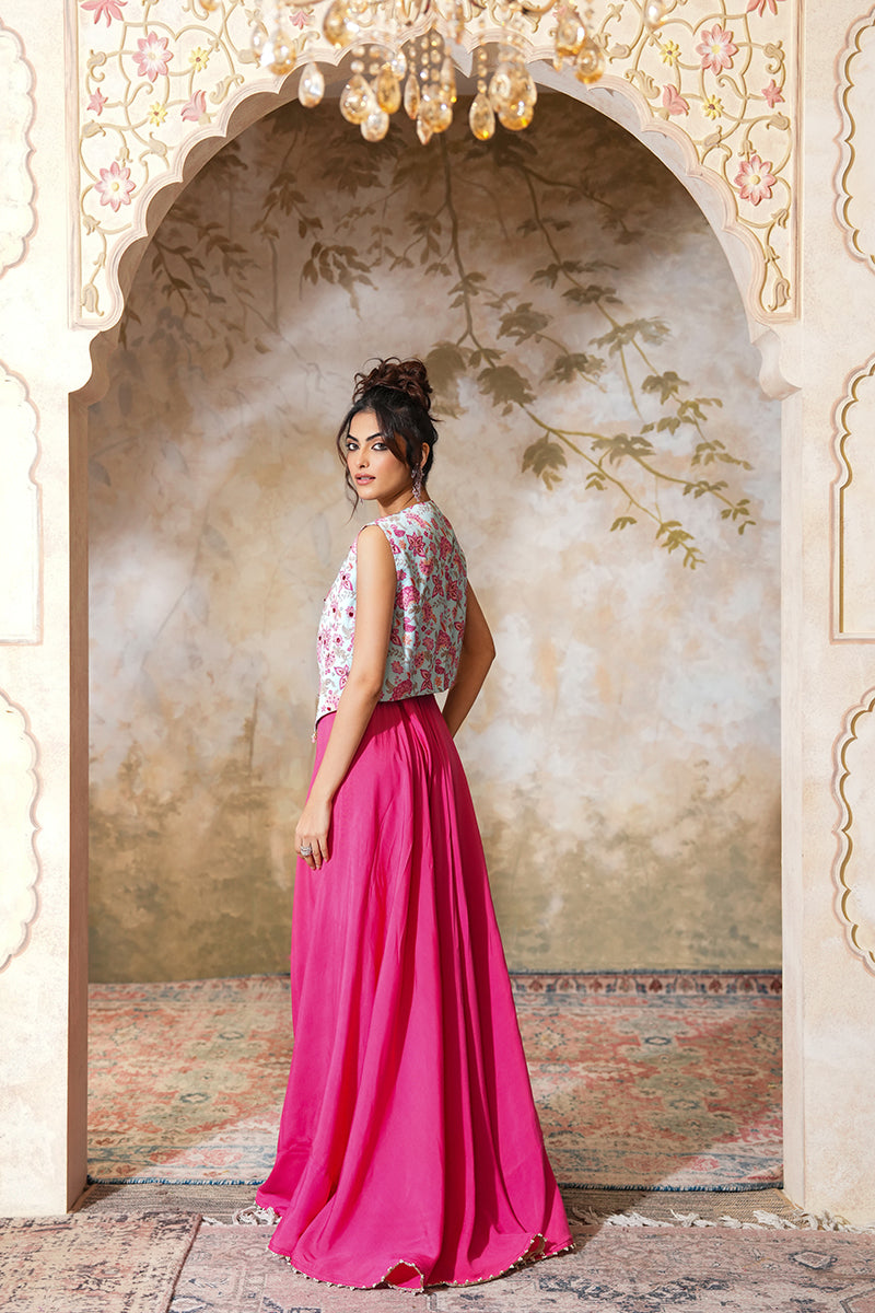 Gulabi Bageecha Sharara Set (Gulabi Savera by Unnati Garg)