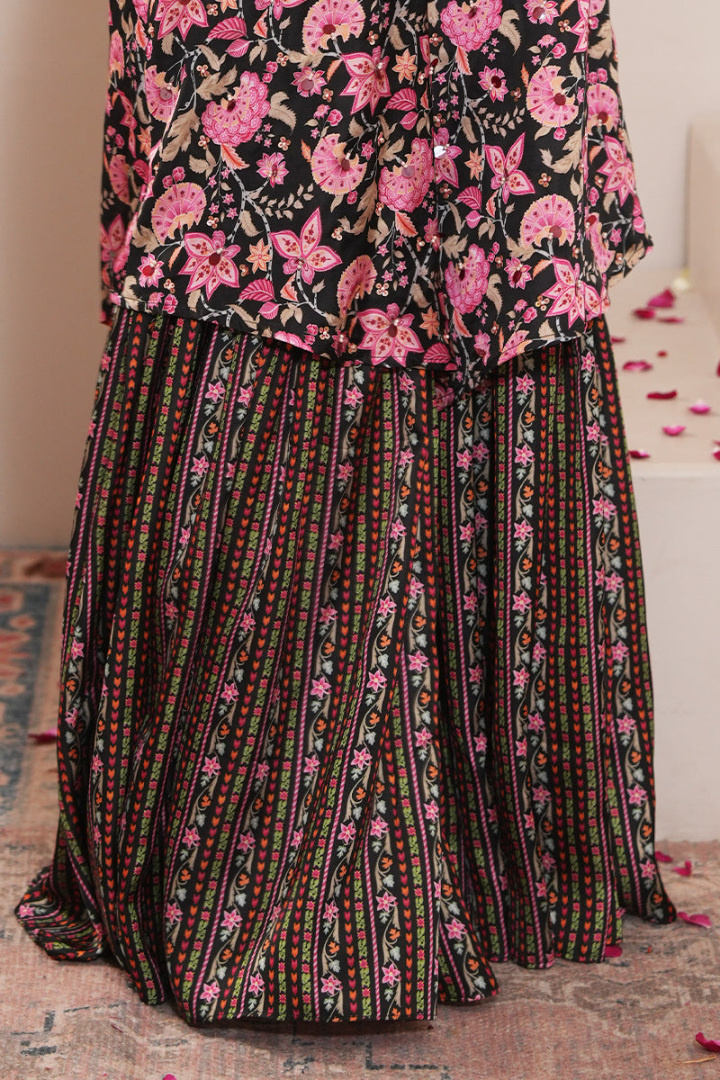 Rosheen Pearl Gharara Set (Gulabi Savera by Unnati Garg)