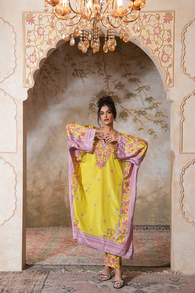 Nargis Naayab Kaftan Set (Gulabi Savera by Unnati Garg)