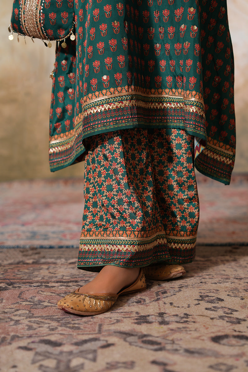Gulnaz Sitara Kurta Set (Gulabi Savera by Unnati Garg)