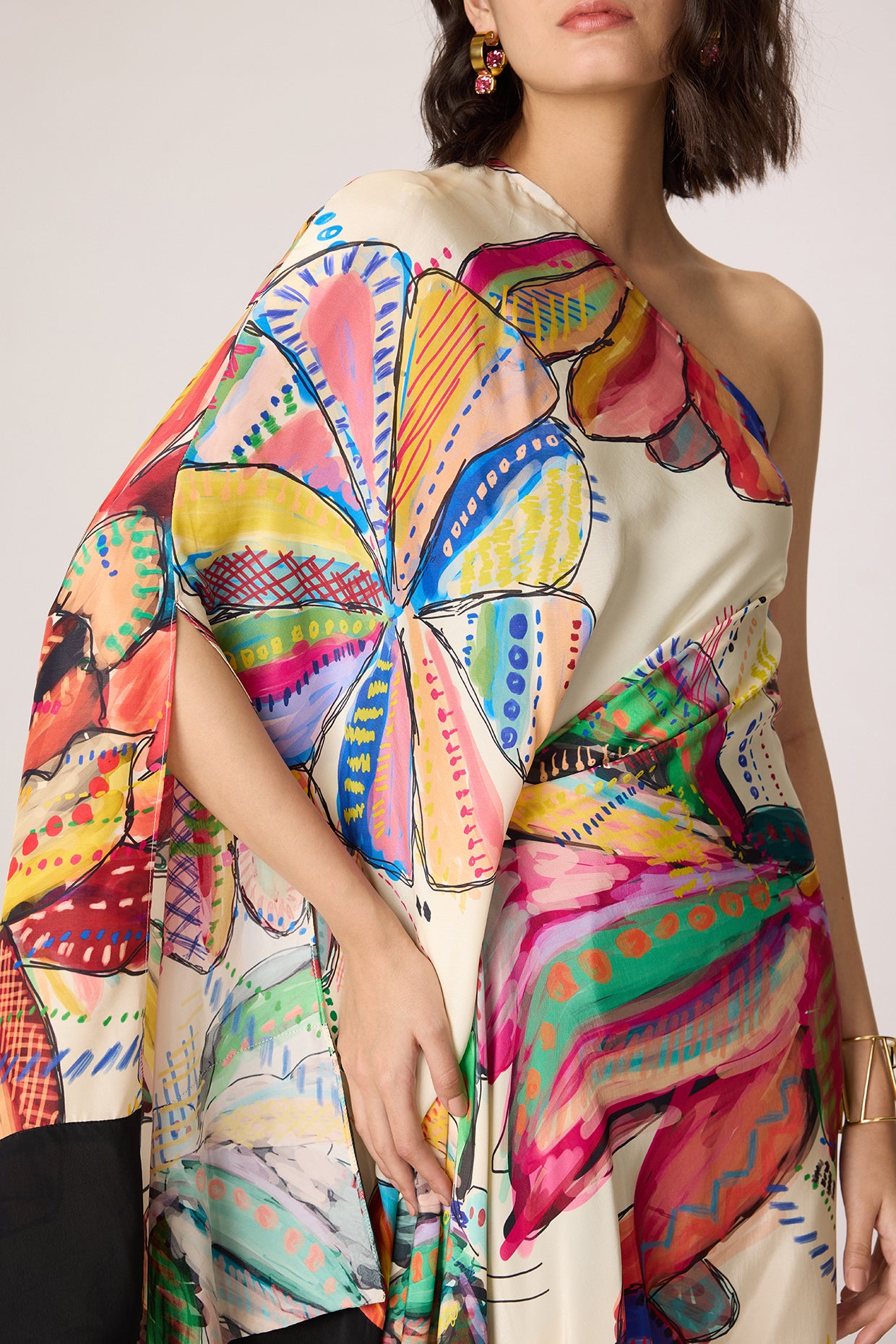 Tira Kaftan- saaksha kinni