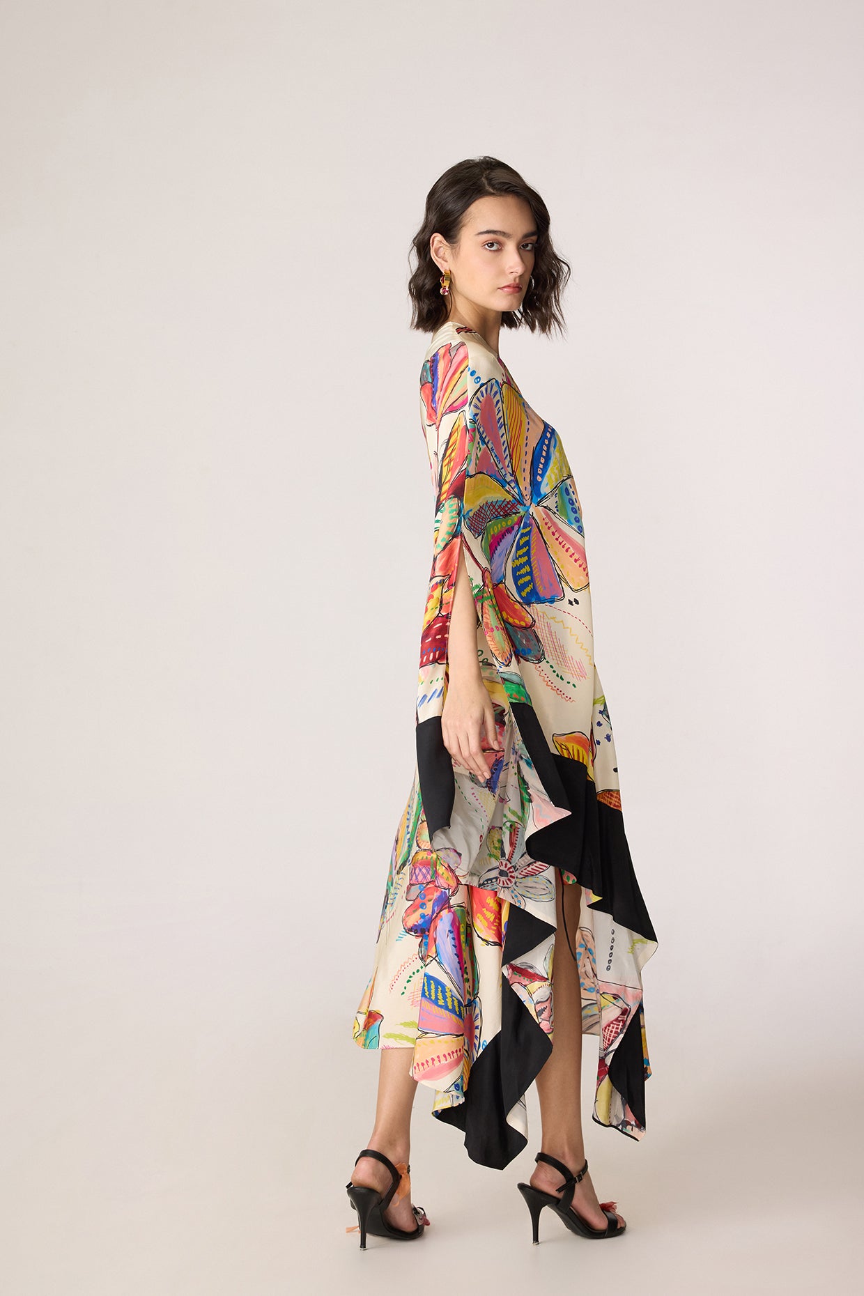 Tira Kaftan- saaksha kinni