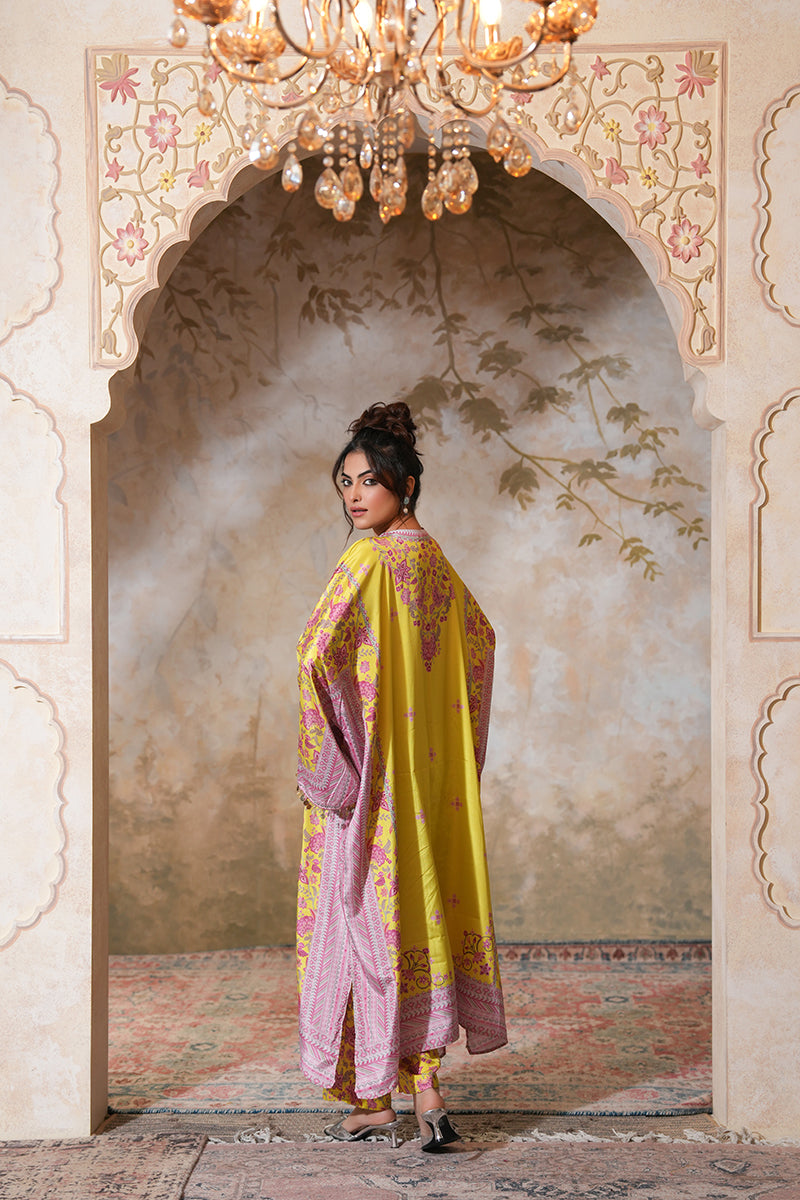 Nargis Naayab Kaftan Set (Gulabi Savera by Unnati Garg)