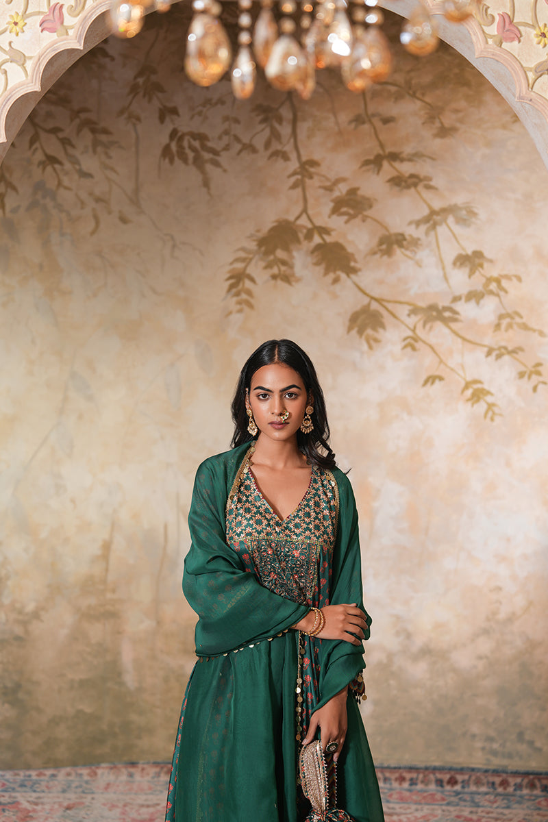 Gulnaz Sitara Kurta Set (Gulabi Savera by Unnati Garg)