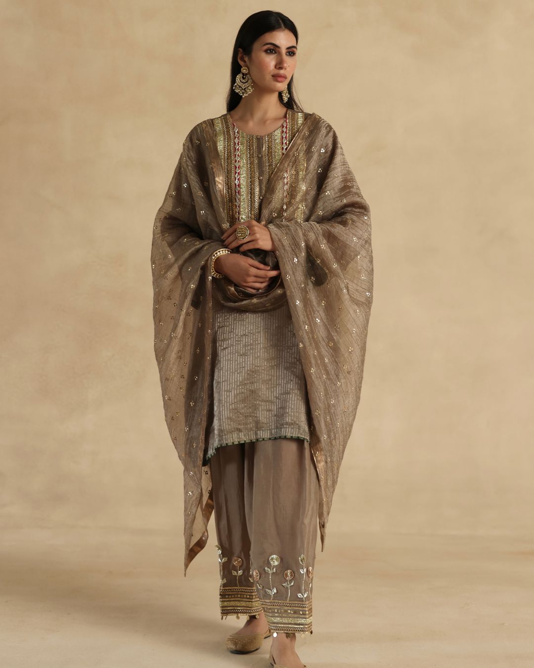 BINDI-BEIGE
