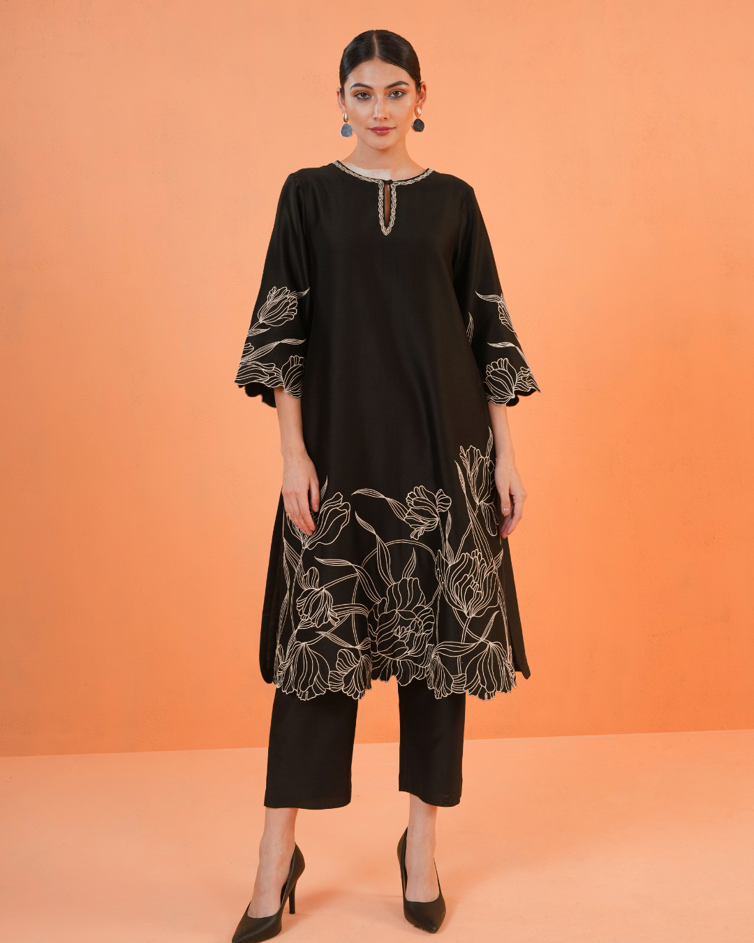 ORIGANI Black Oasis Suit Set