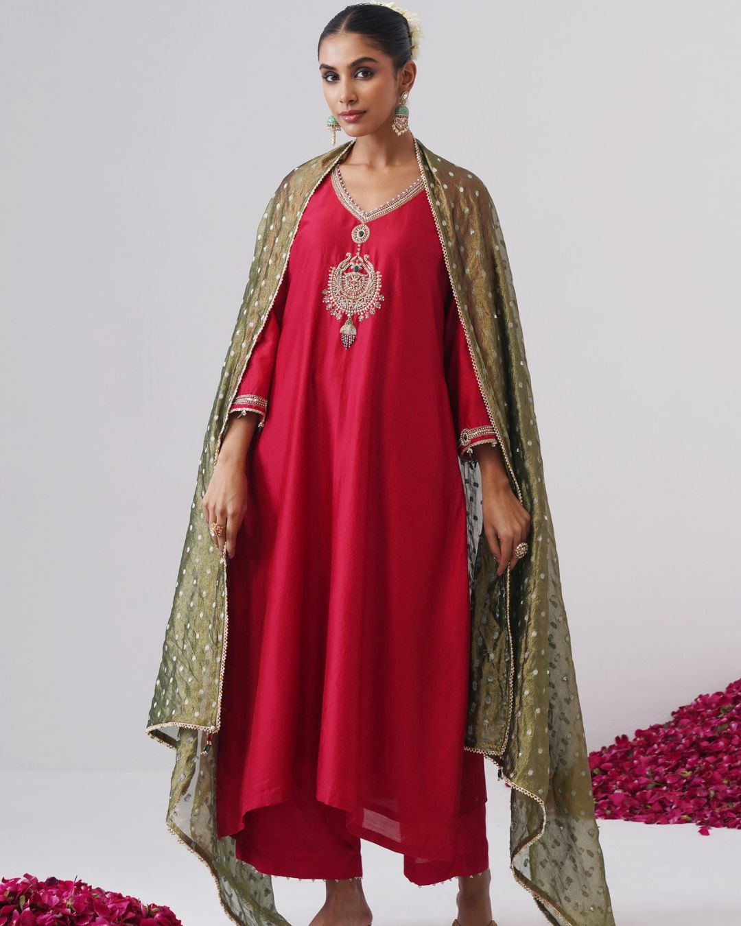 Surkh Set