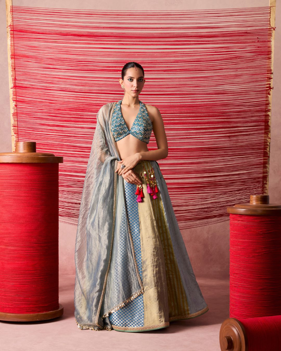 ROSHNI LEHENGA