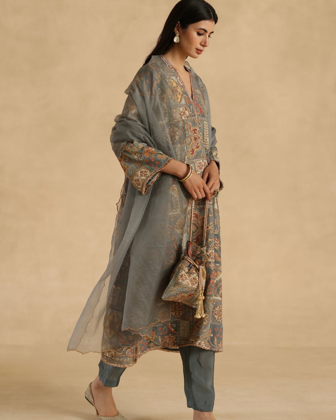 TARINI-GREY