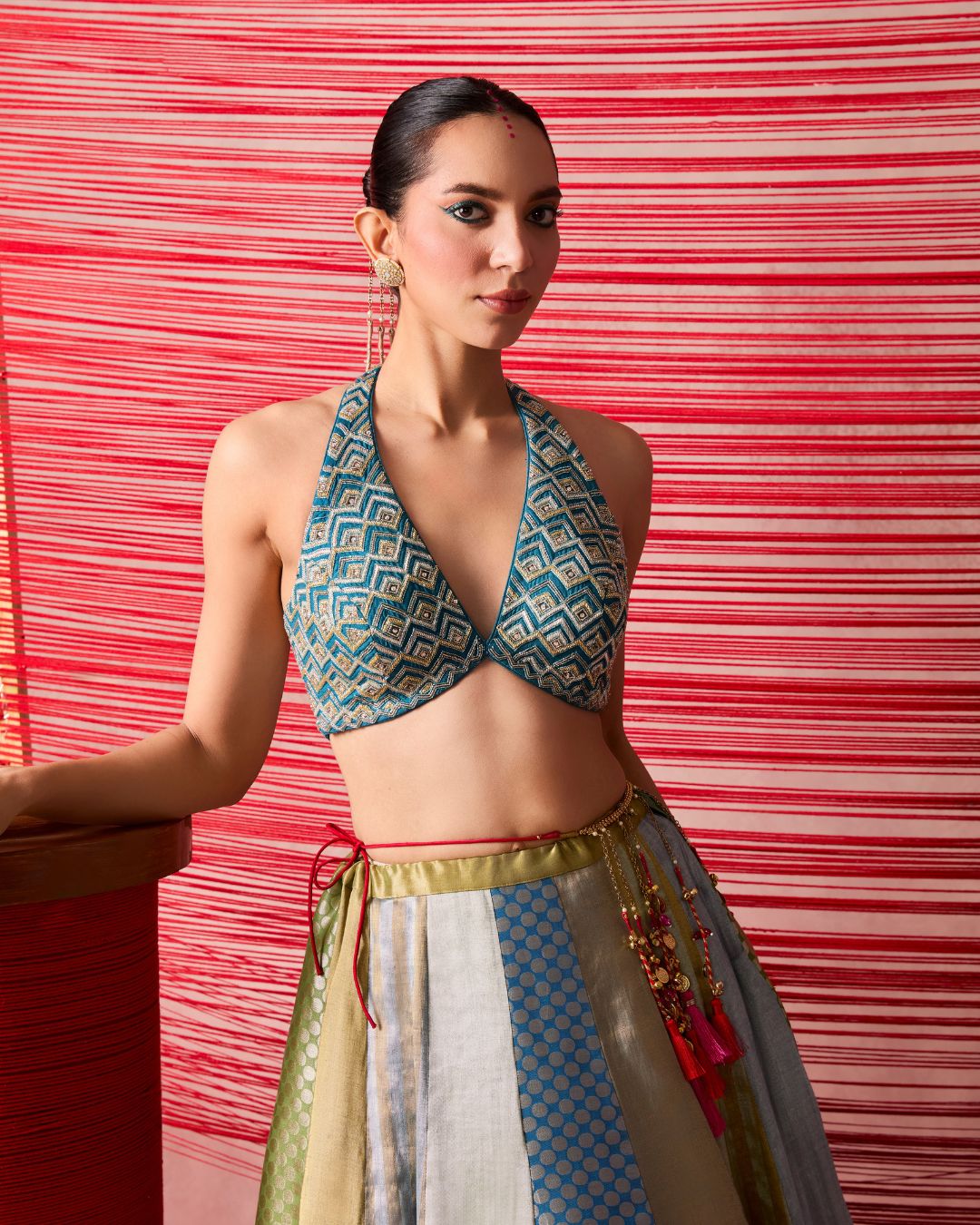 ROSHNI LEHENGA