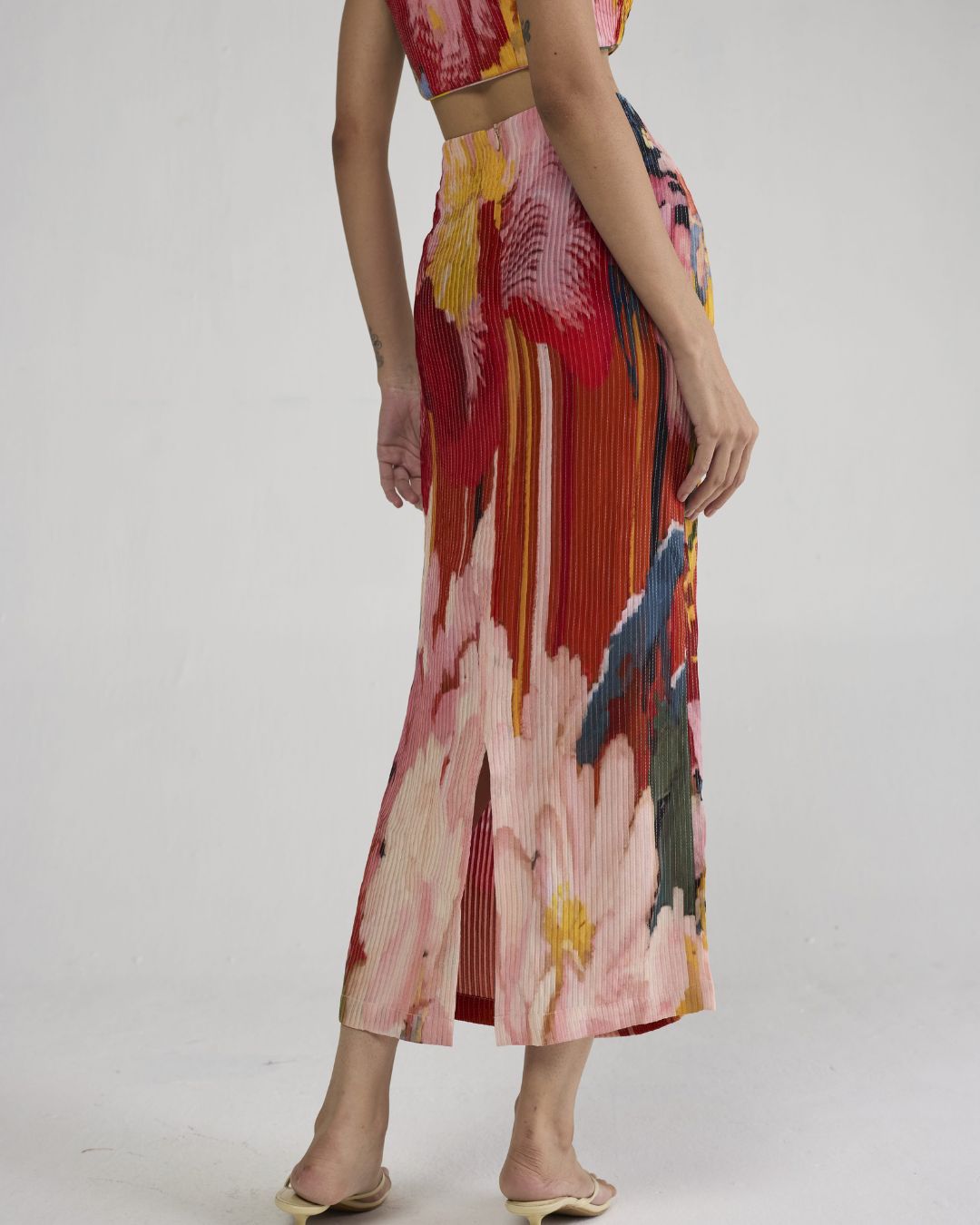 OBU PINTUCKS BLOUSE & PINTUCKS SKIRT