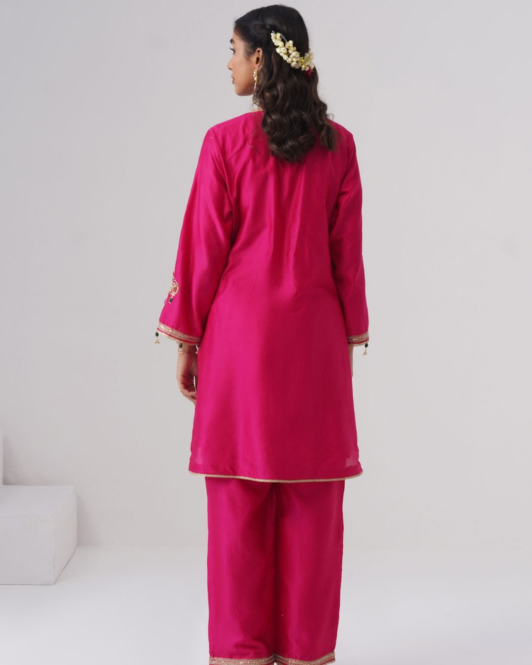 Inaara Set