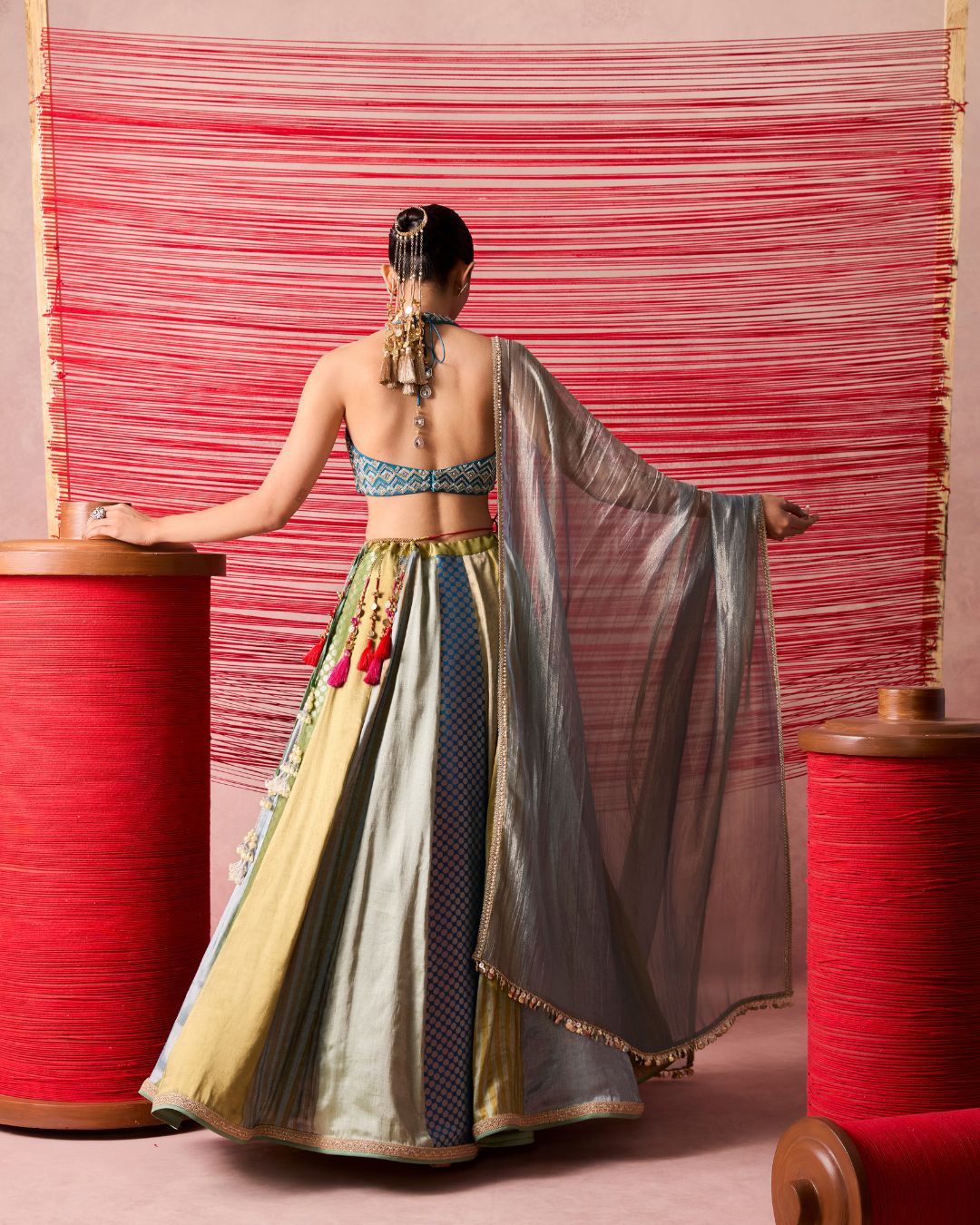 ROSHNI LEHENGA