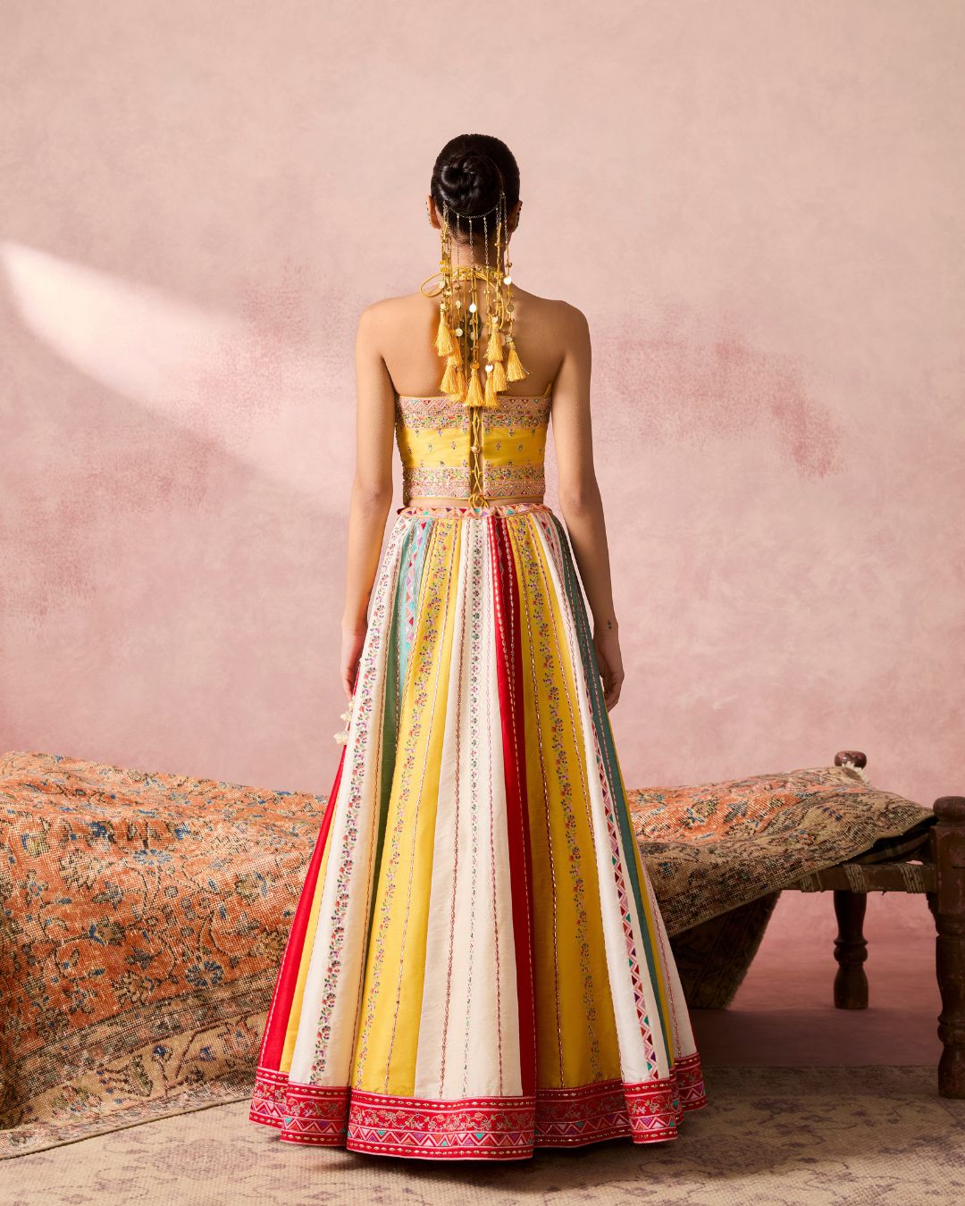 INAYAT KALI LEHENGA