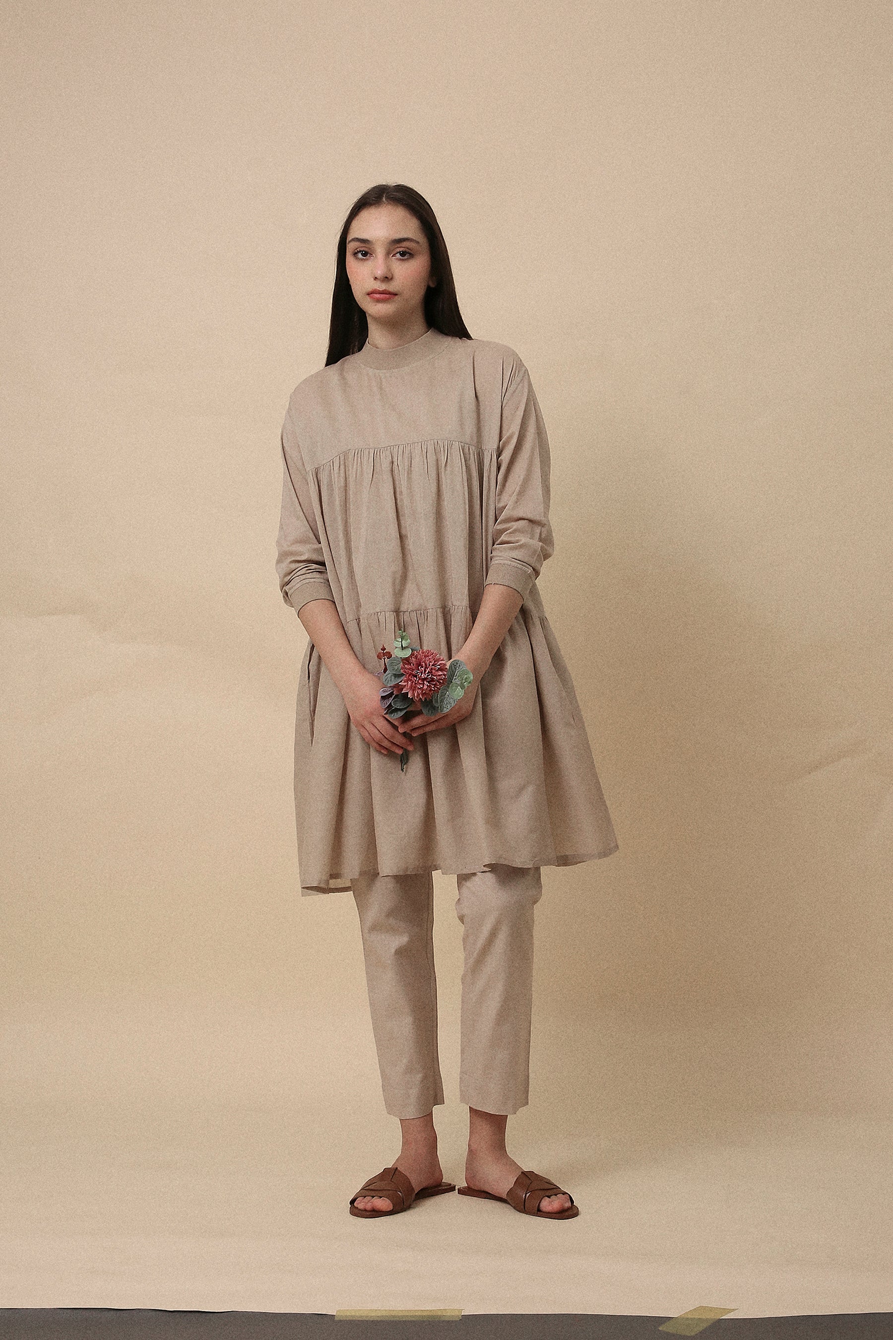 Sand Mul Rib Vena Co-Ord Set (2 PCS)- Mati