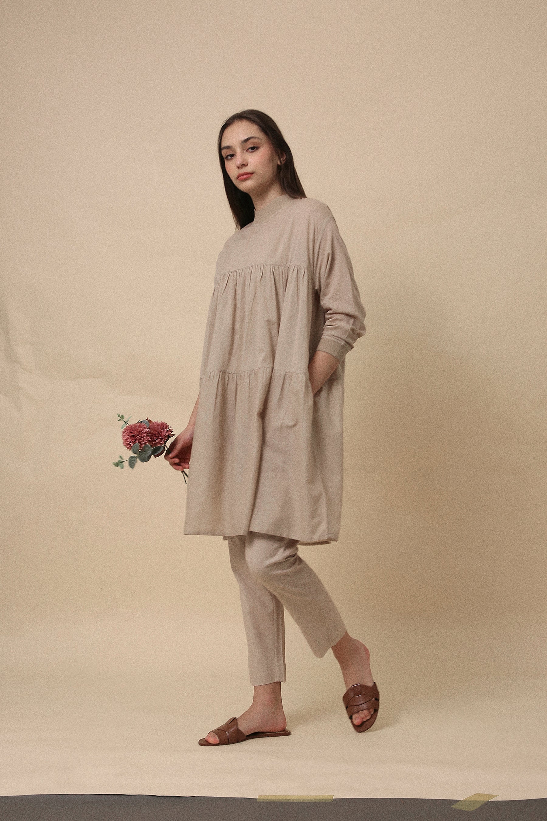 Sand Mul Rib Vena Co-Ord Set (2 PCS)- Mati