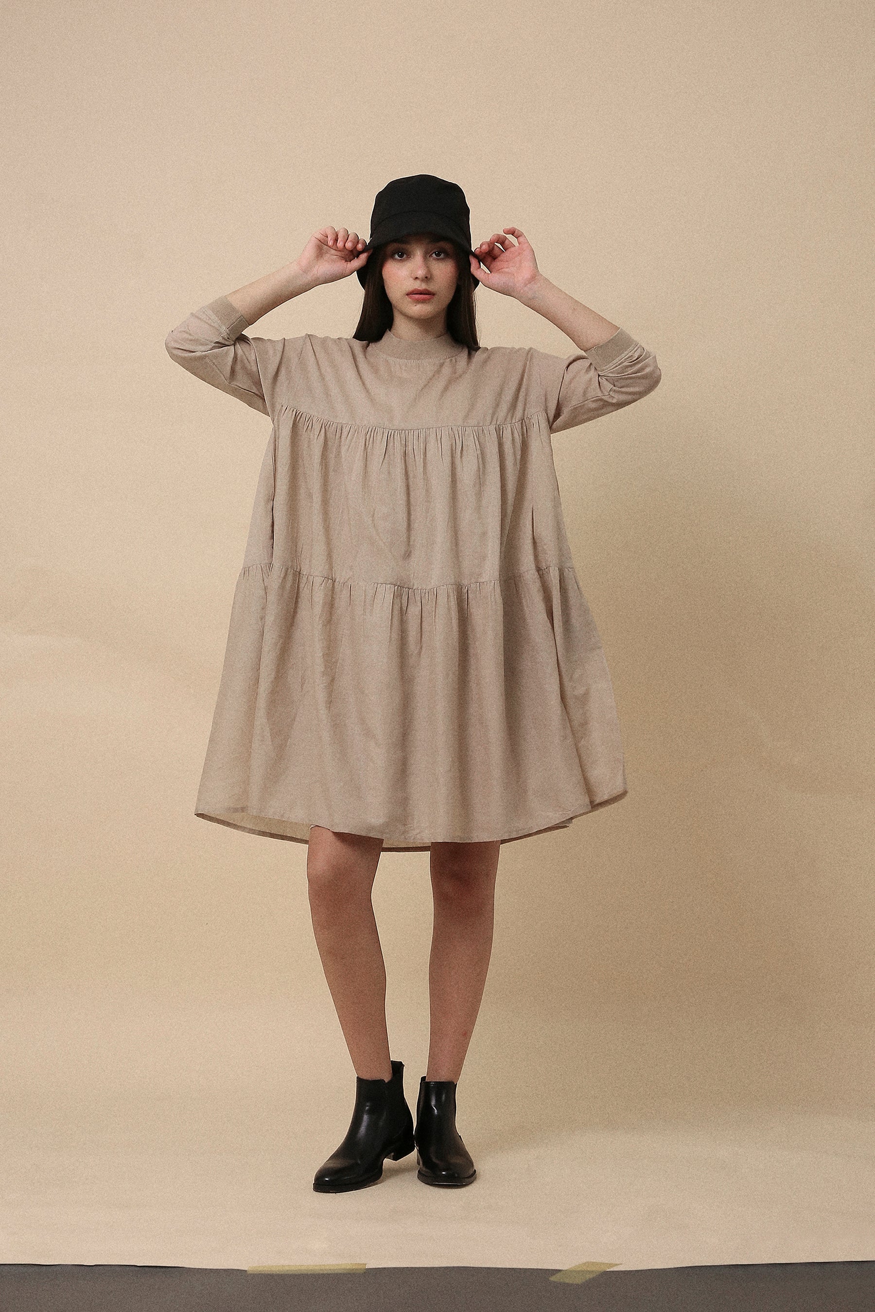 Sand Mul Rib Vena Dress - Mati