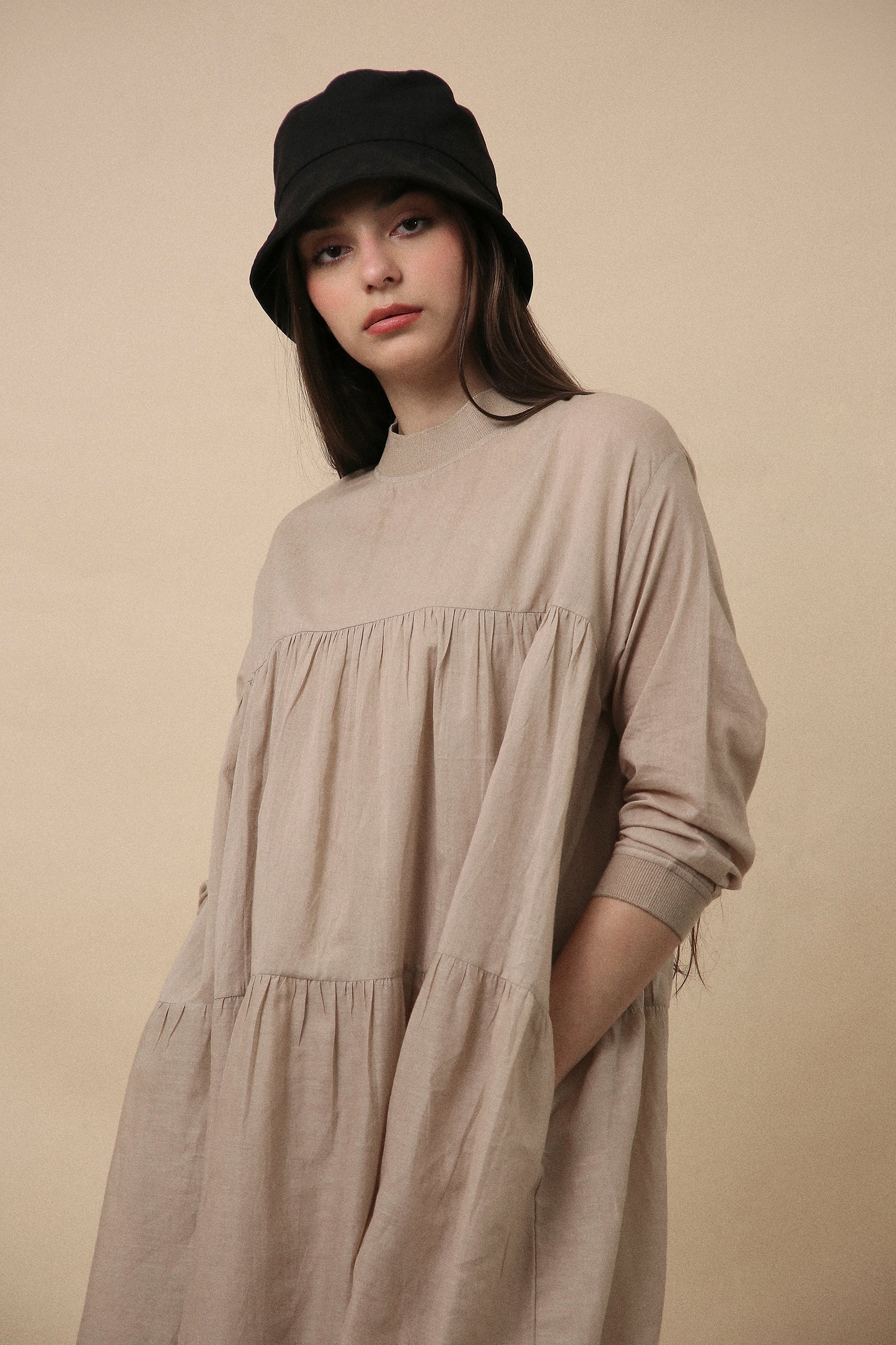 Sand Mul Rib Vena Dress - Mati