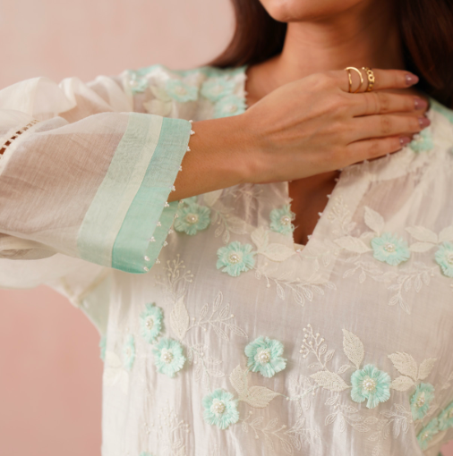 Clara Set – Ivory Embroidered (Rozmeher By Unnati Garg)