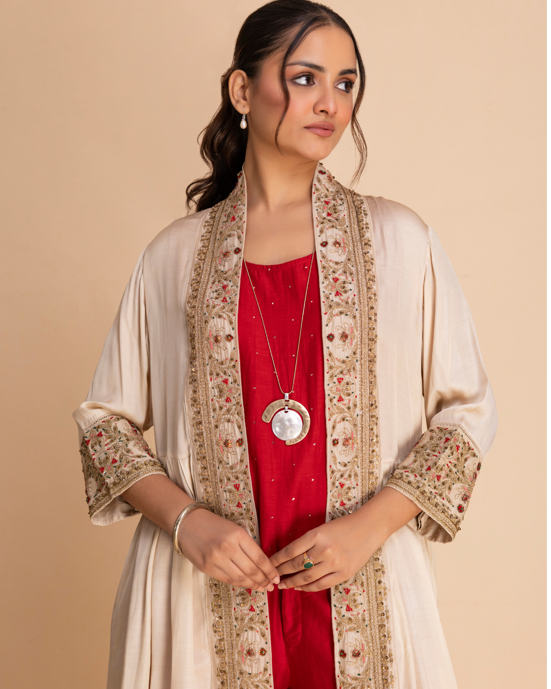 Noura Overlay Set (Beige & Red)