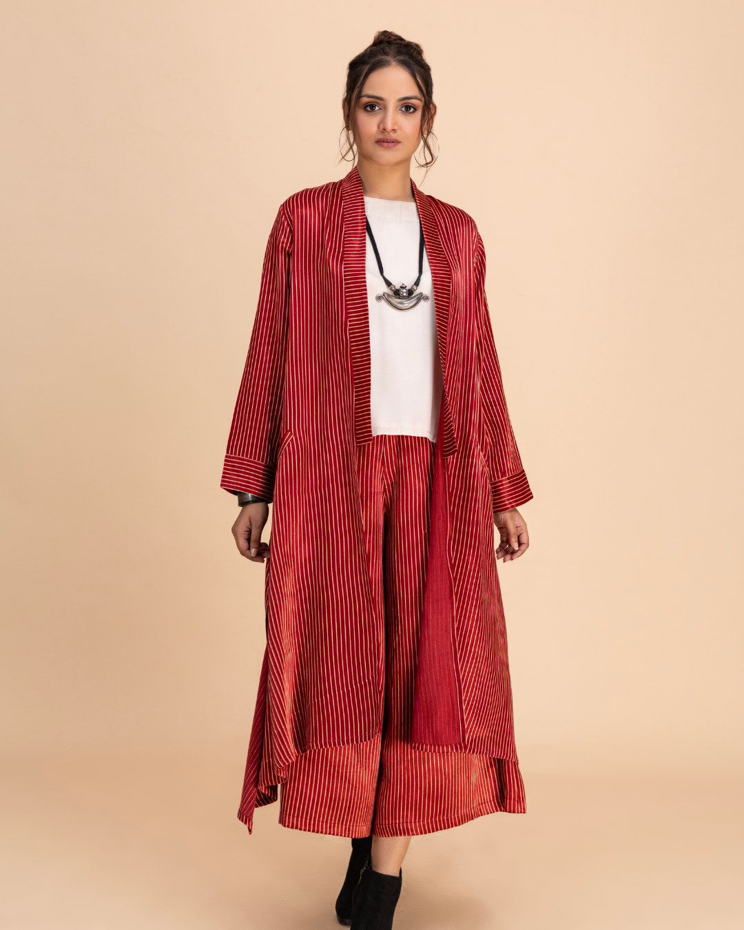 Sutr Mashroo Overlay (Black & Maroon)