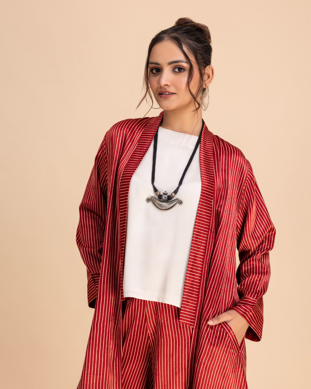 Sutr Mashroo Overlay (Black & Maroon)