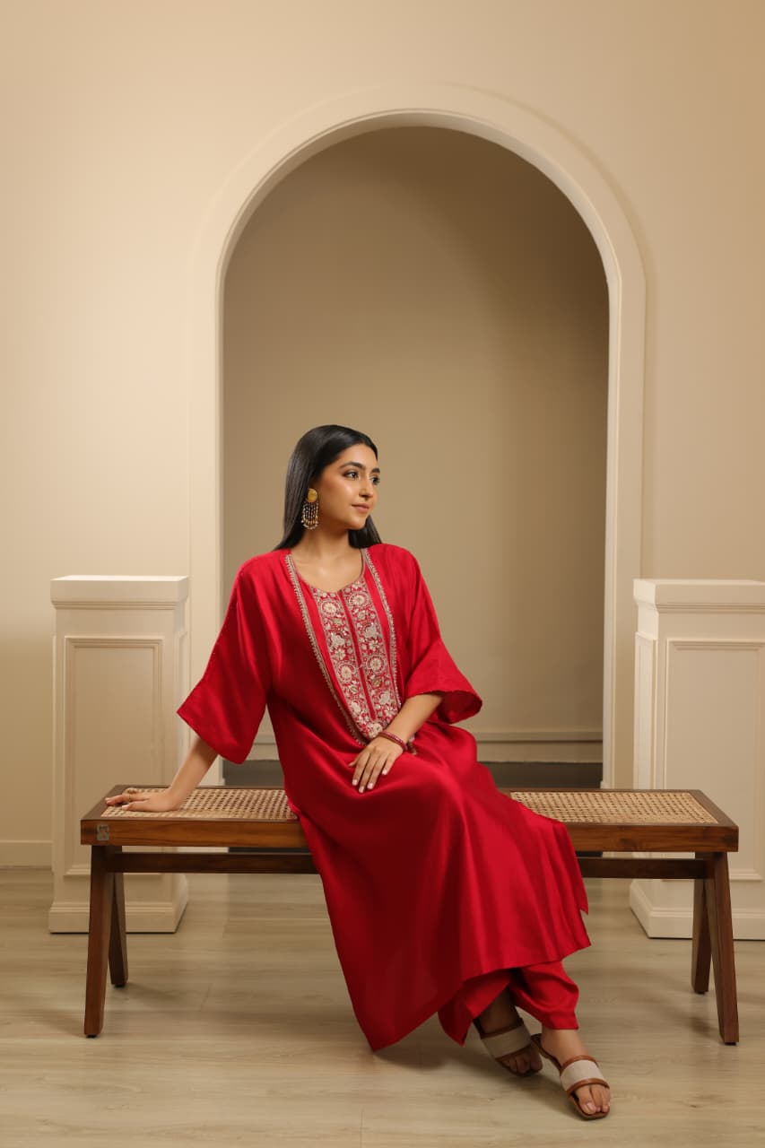 IRIS A-LINE KAFTAN SET RED
