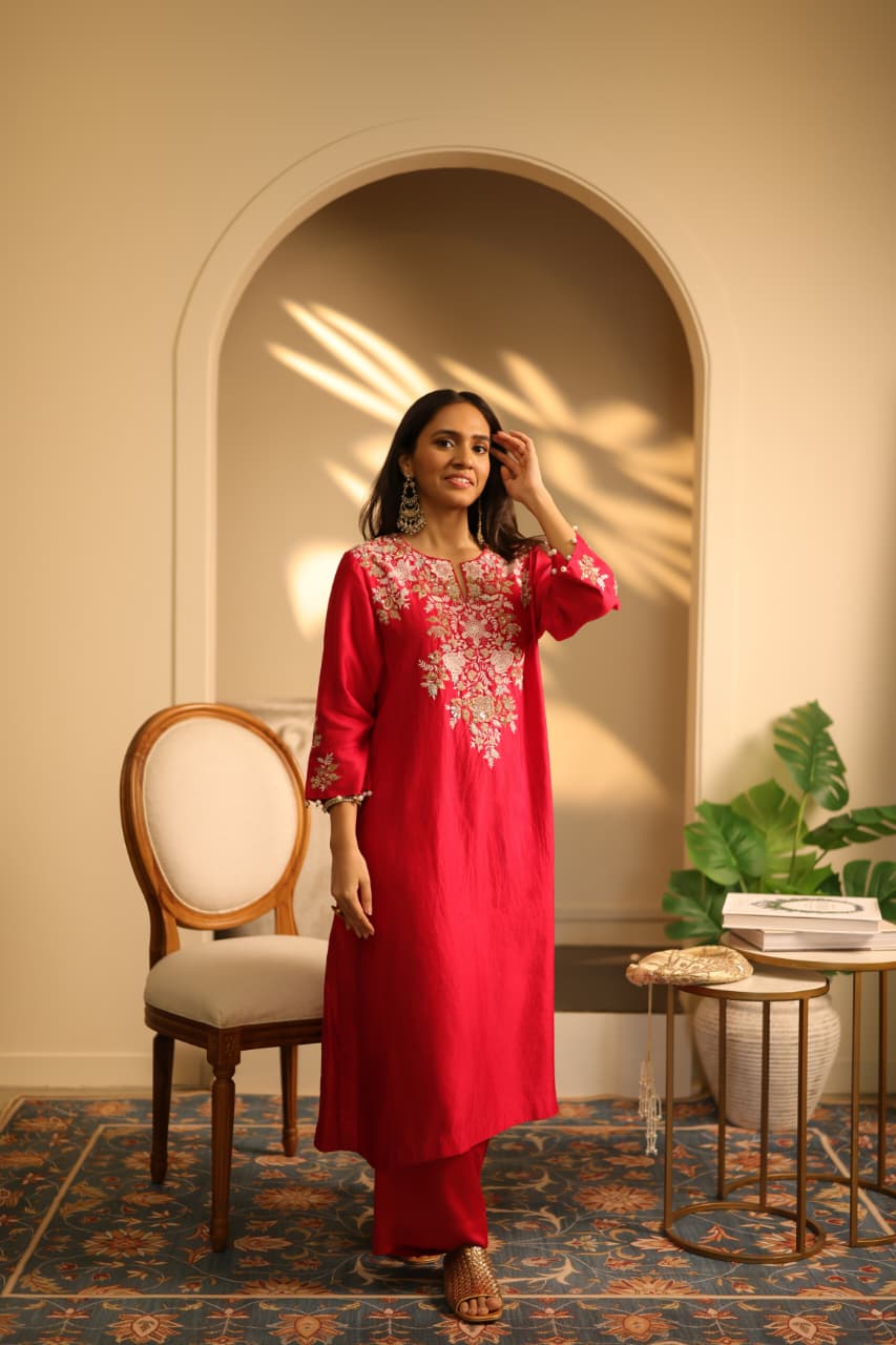 JUHI KURTA SET RED