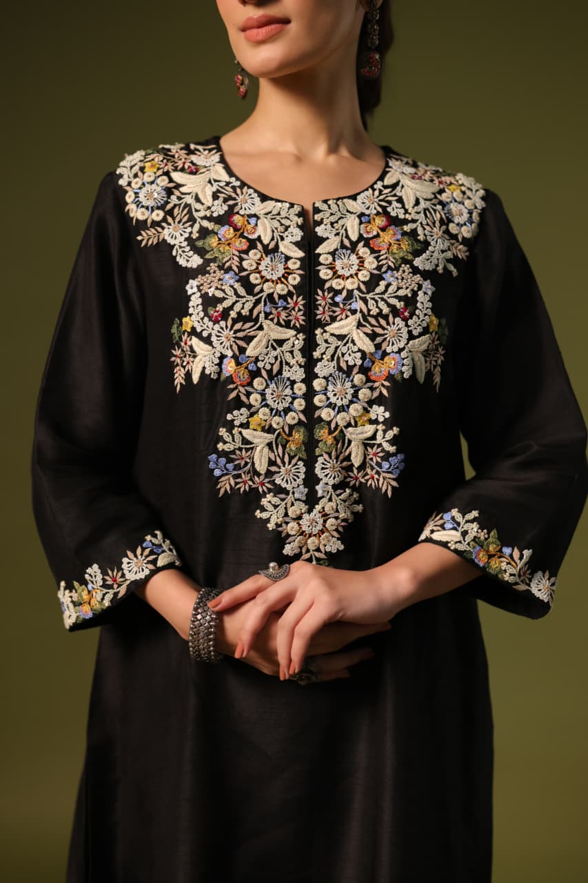 WILDFLOWER KURTA SET BLACK