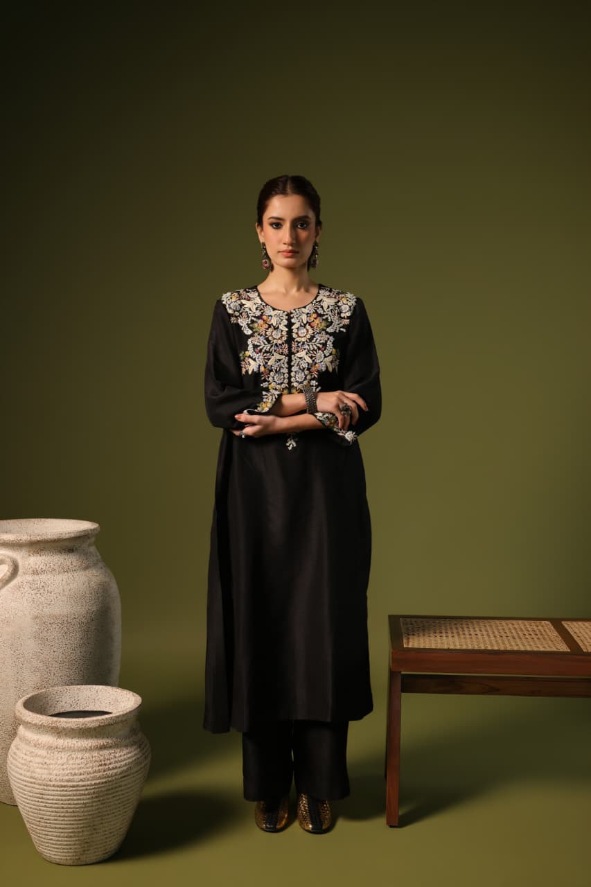 WILDFLOWER KURTA SET BLACK
