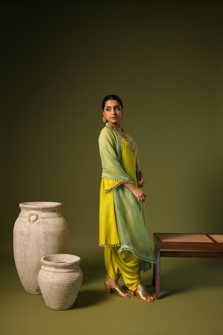 DAHLIA SHORT KURTA DHOTI SET