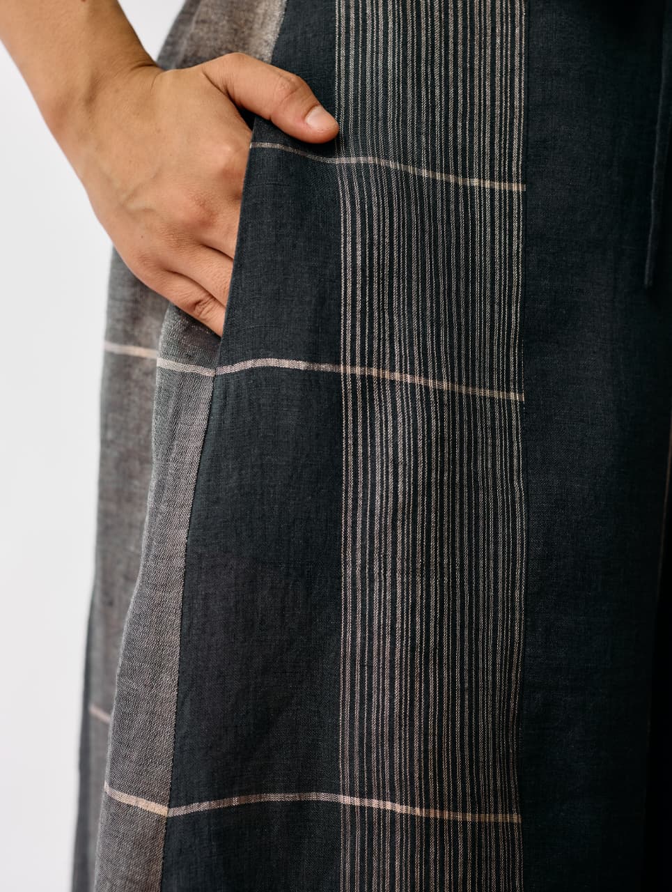 SERA WIDE-LEG METALLIC LINEN PANTS - CHARCOAL