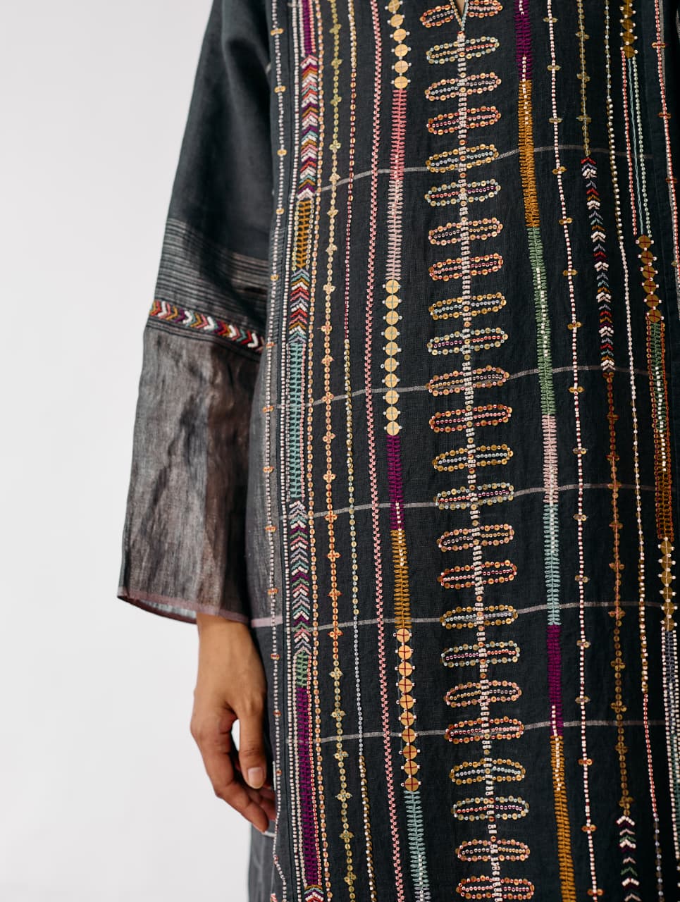 AICHA HAND-EMBROIDERED PANELLED KURTA - CHARCOAL