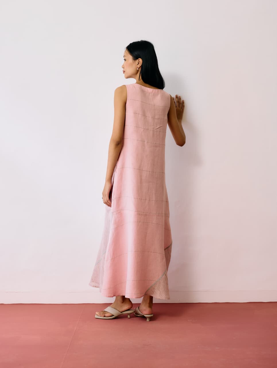 DANA PINTUCK &amp; PLEAT SLEEVELESS DRESS - PINK