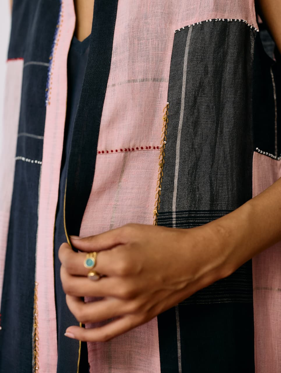 SHAL PATCHWORK LINEN SLEEVELESS JACKET