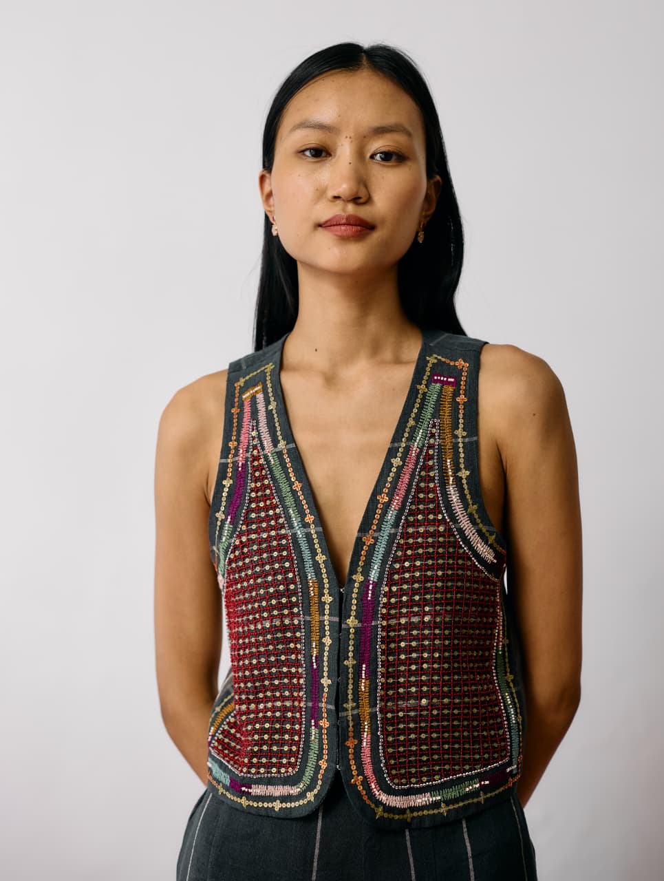 KAYA HAND-EMBROIDERED VEST - CHARCOAL