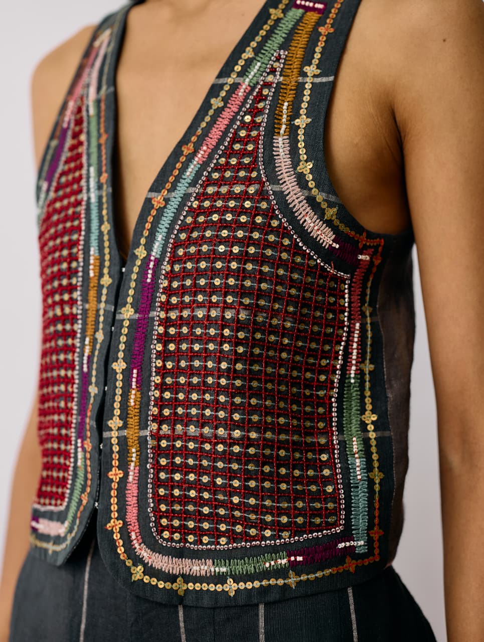 KAYA HAND-EMBROIDERED VEST - CHARCOAL