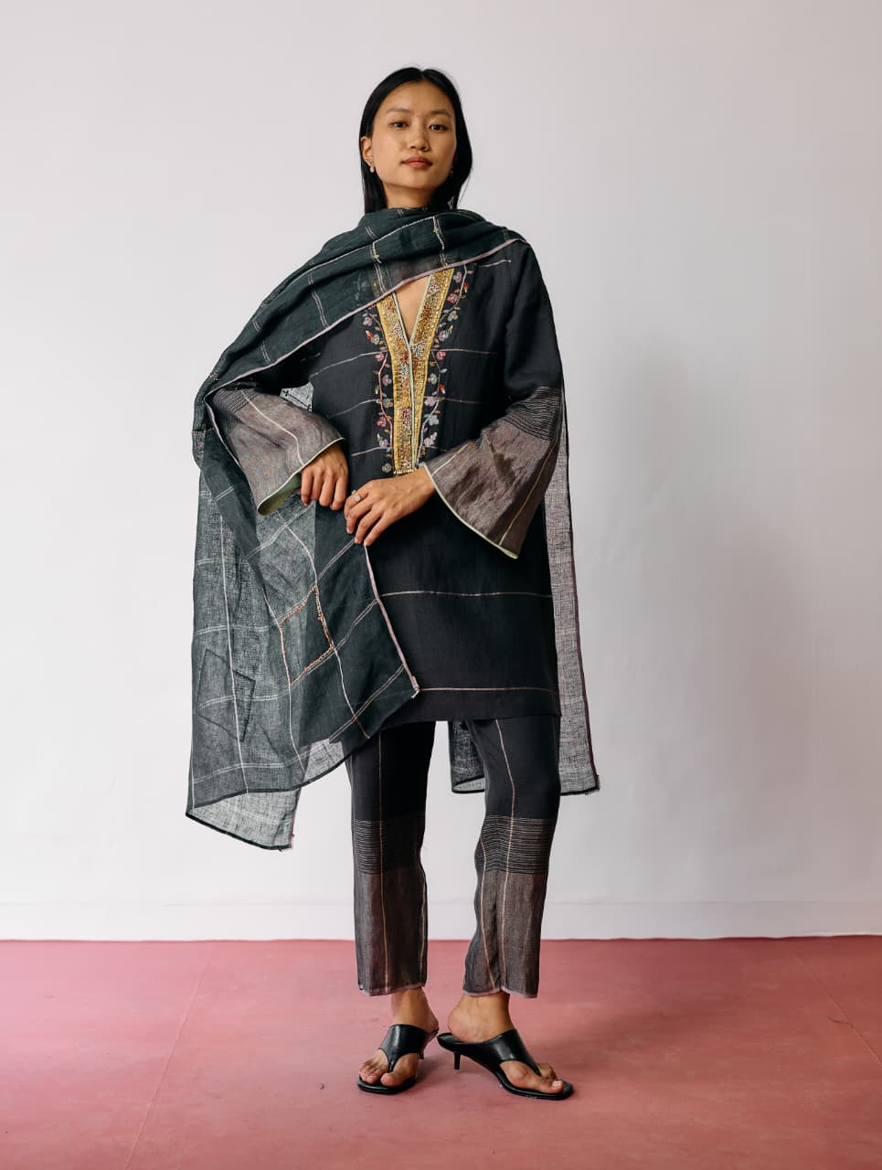 MORA HAND-EMBROIDERED METALLIC LINEN DUPATTA - CHARCOAL